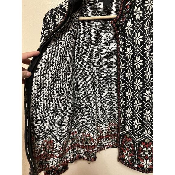 Nomadic Traders Fair Isle Snowflake Berry Holiday Zip Cardigan Black White Red M - Picture 14 of 15